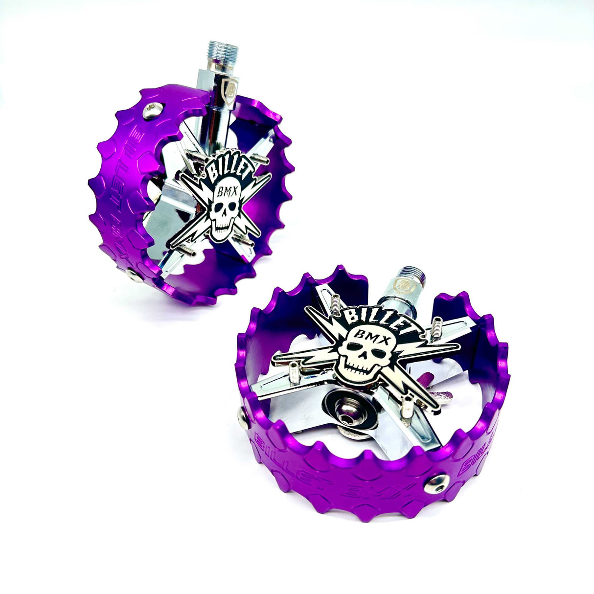 BILLET BMX SKULL CHROME PRO SERIES ROUND PEDAL SET 9/16 PEDALS BIL-PED-RND-SKULL-CHR-RED