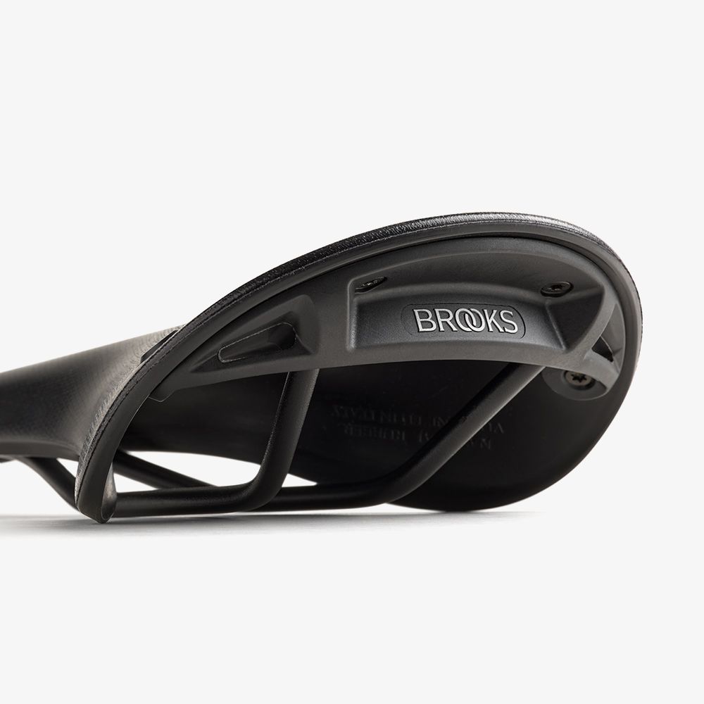 BROOKS C17 CARVED SADDLE RAILED BICYCLE SEAT