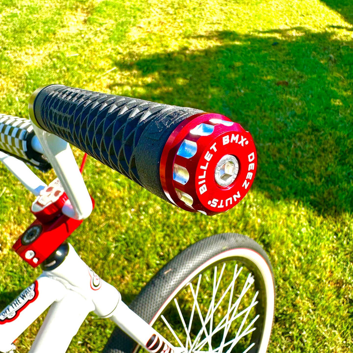 BILLET BMX DEEZ NUTS 12 POINT HANDLE BAR ENDS HANDLE BAR ENDS BIL-BARENDS-DZNUT-RED