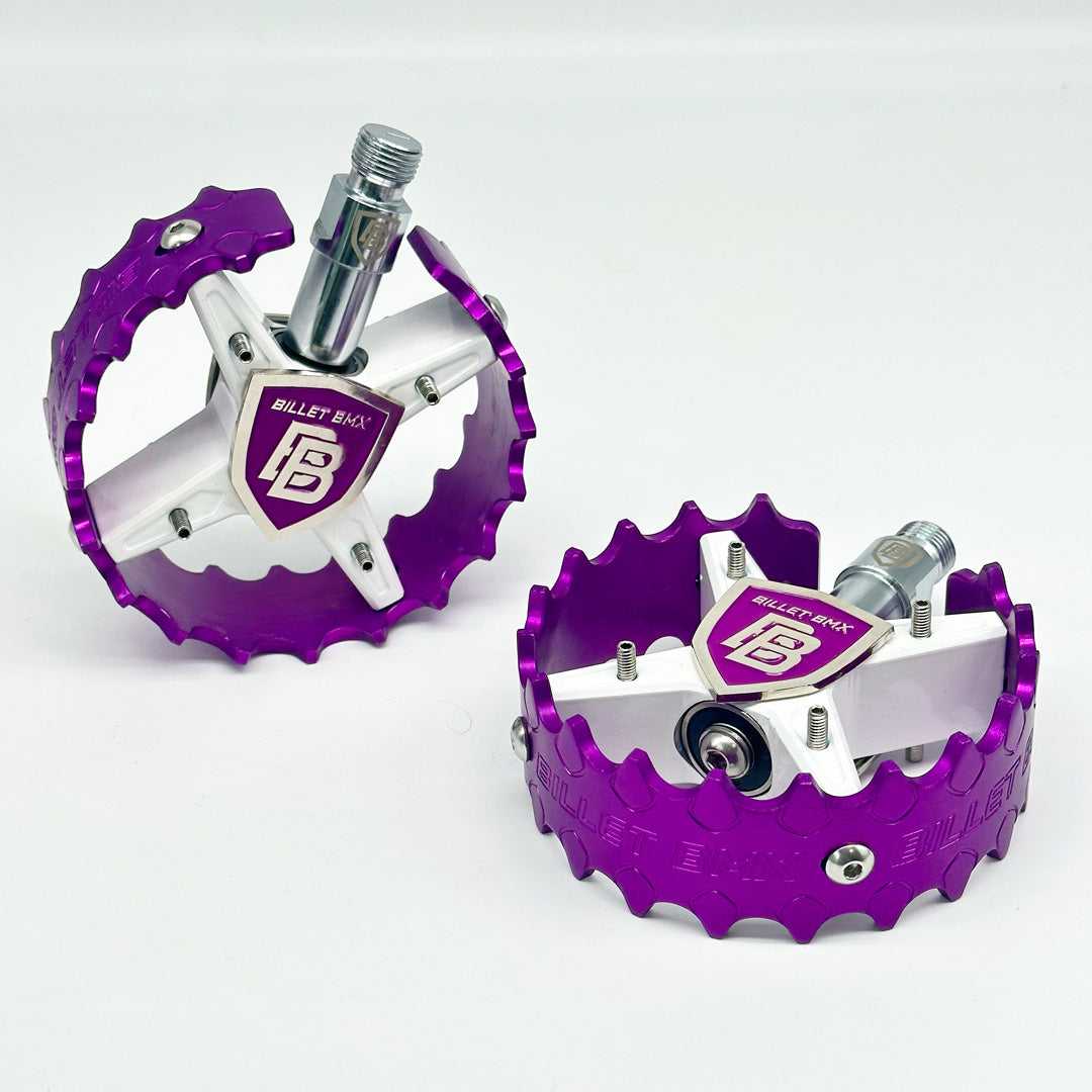 BILLET BMX SHIELD WHITE PRO SERIES ROUND PEDAL SET 9/16 PEDALS BIL-PED-RND-SHIELD-WHT-RED