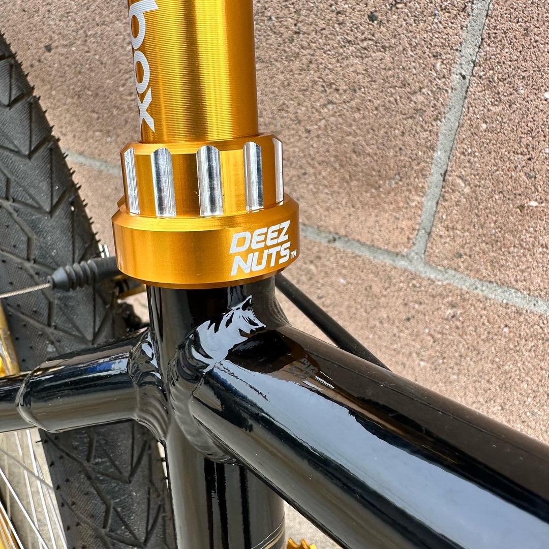 BILLET BMX™ DEEZ NUTS™ SEAT POST CLAMP 31.8mm