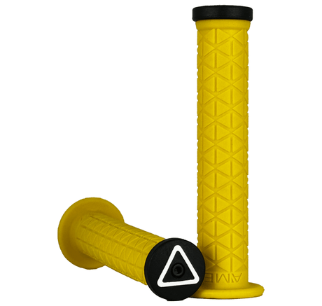 AME SUPER TRI WITH FLANGE Grips AGSTWFB-W