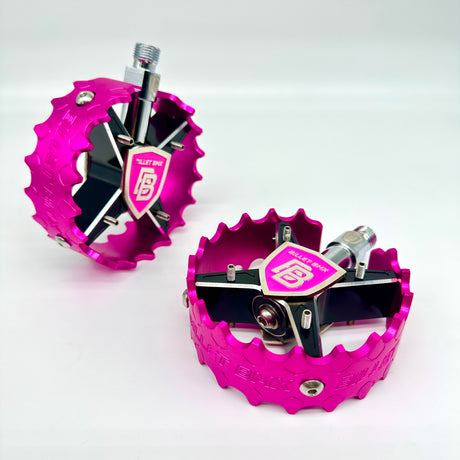 BILLET BMX SHIELD BLACKOUT PRO SERIES ROUND PEDAL SET 9/16 PEDALS BIL-PED-RND-SHIELD-BLKM-RED