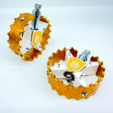 BILLET BMX SHIELD WHITE PRO SERIES ROUND PEDAL SET 9/16 PEDALS BIL-PED-RND-SHIELD-WHT-RED