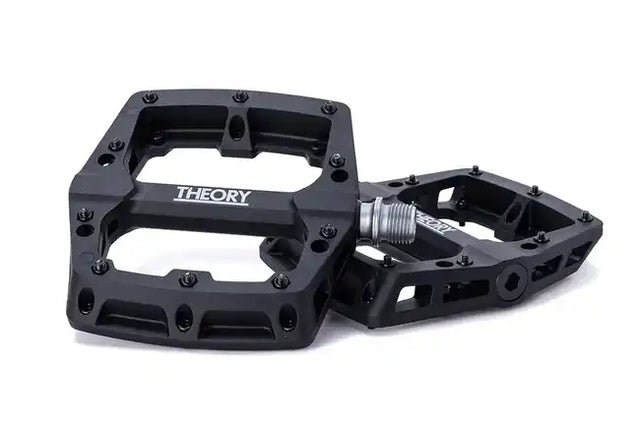 THEORY MEDIAN PEDALS w/ REMOVABLE METAL PINS PEDALS PEDTH5000BLA
