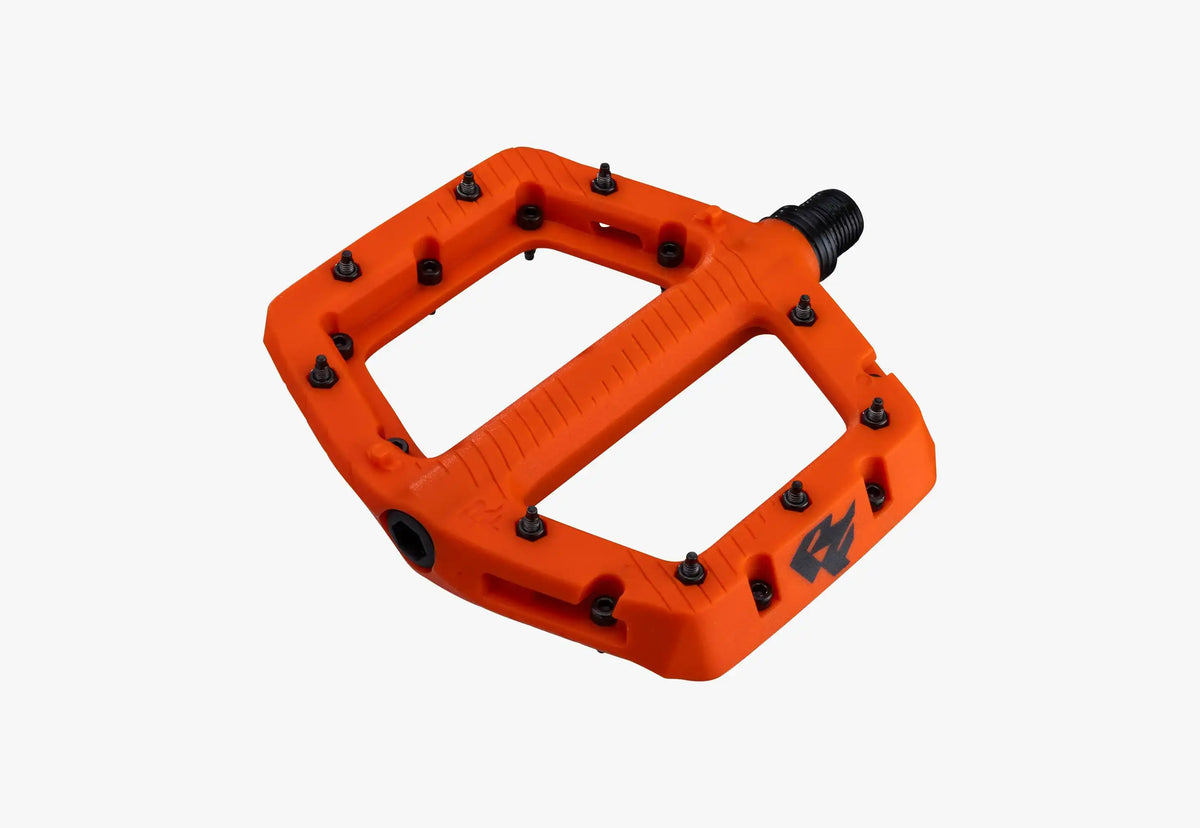 RACEFACE CHESTER PEDALS PEDALS PD24COMPLBLU
